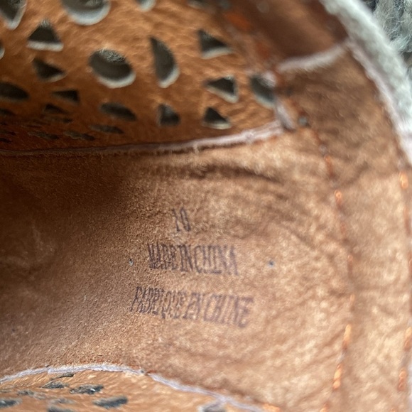 Jeffrey Campbell Rosalee suede perforated Booties sz 10 - Picture 13 of 14